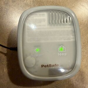 PetSafe 300-1310 Deluxe In-Ground Dog Pet Fence Transmitter ONLY No AC Adapter